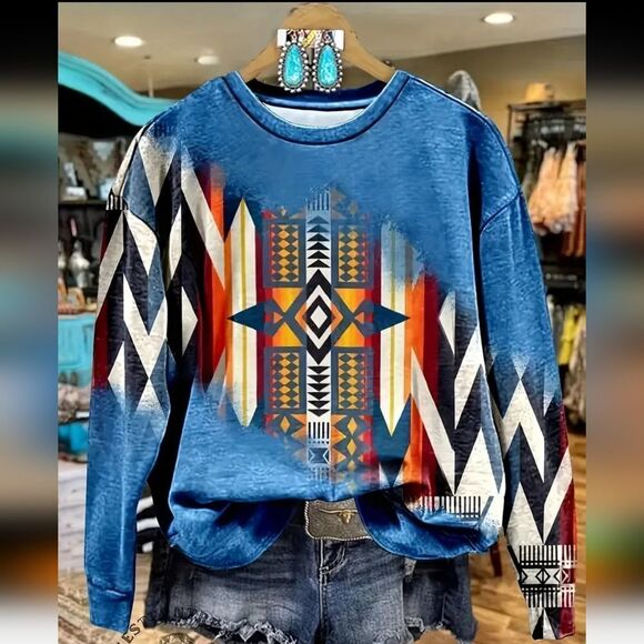 Tops - Aztec Print Pullover Crew Neck Sweatshirt